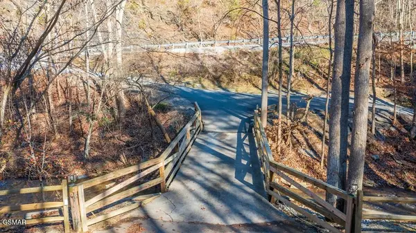 1940 Wears Valley Road, Sevierville, TN 37862