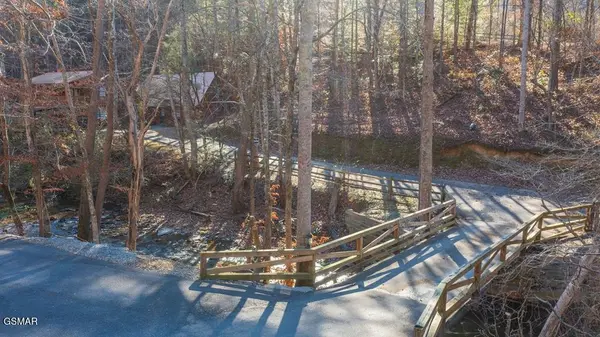 1940 Wears Valley Road, Sevierville, TN 37862