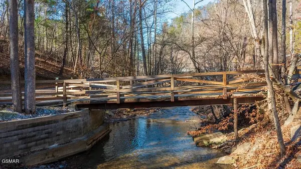 1940 Wears Valley Road, Sevierville, TN 37862