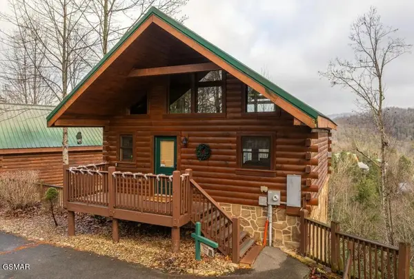 1781 Mountain Shadows Way, Gatlinburg, TN 37738