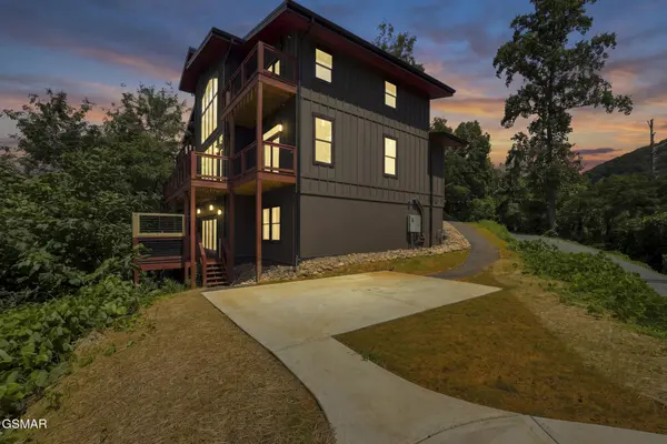 245 Brownsridge Road, Gatlinburg, TN 37738