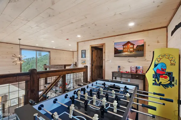 1219 Bird Nest Way, Sevierville, TN 37862