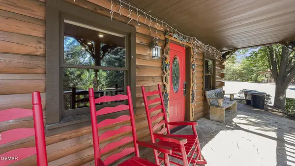 836 Bear Run Way, Sevierville, TN 37862