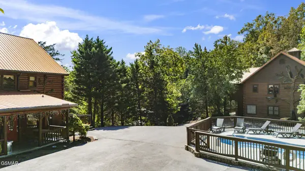 836 Bear Run Way, Sevierville, TN 37862
