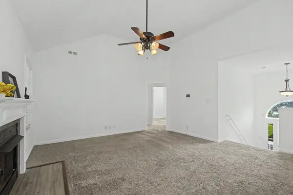 1371 CONSTITUTION DR, Clarksville, TN 37042