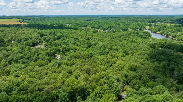 5011 Ostego Dr, Crossville, TN 38572