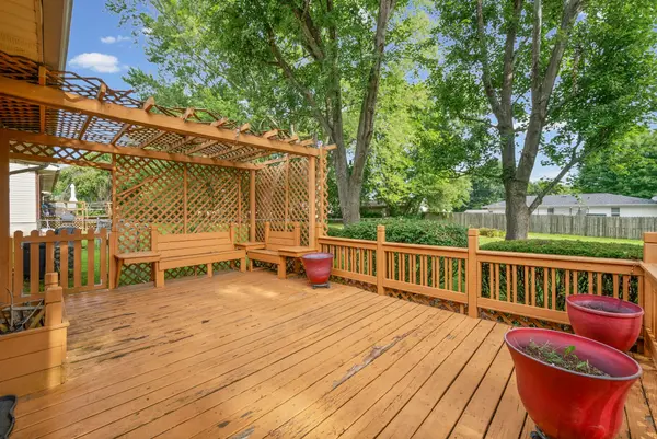 806 Hillcrest Dr, Hopkinsville, KY 42240