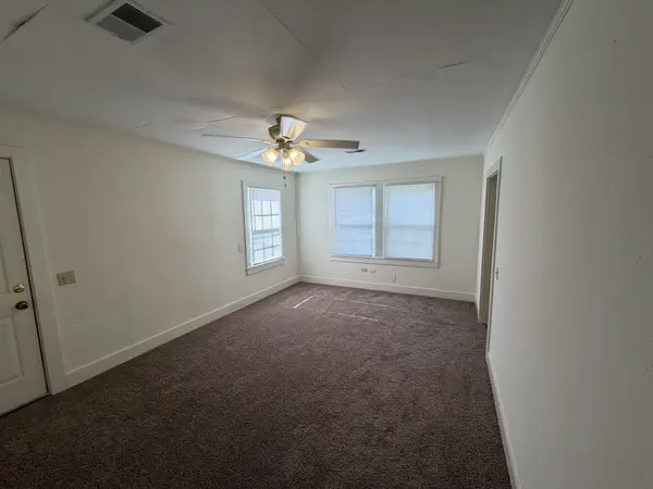 602 Castle Heights Ave, Lebanon, TN 37087