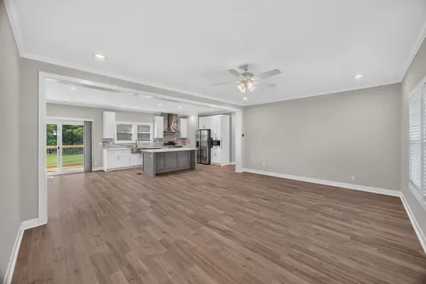 2499 River Ranch Dr, Cookeville, TN 38501