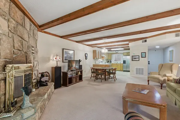221 Woodland Road #310, Gatlinburg, TN 37738