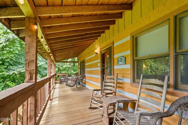 559 Crest Road, Gatlinburg, TN 37738