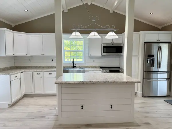 1170 Merry Oaks Rd, Mcminnville, TN 37110
