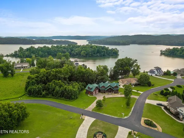 101 Grand Harbor Point, Rockwood, TN 37854