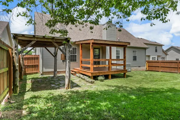 633 Wolfchase Dr, Clarksville, TN 37042