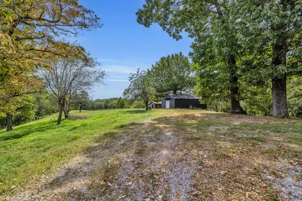 8455 Lewis Rd, Nashville, TN 37221