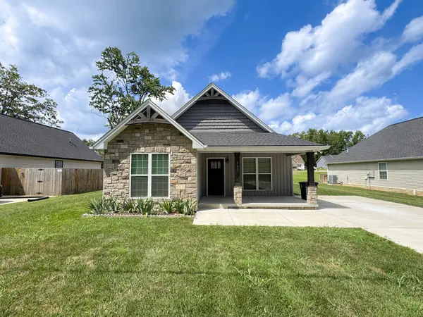 122 Mazie Dr, Lafayette, TN 37083