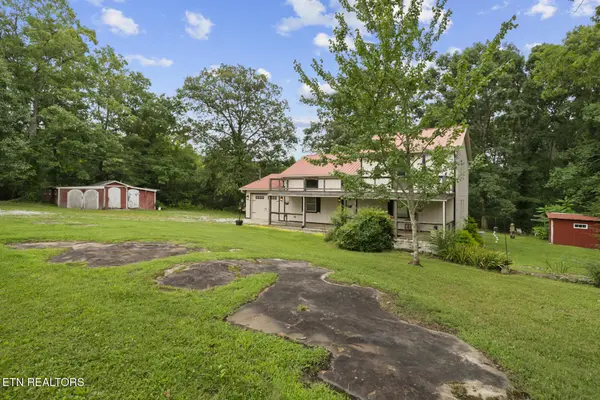 442 Bowman Loop, Crossville, TN 38571