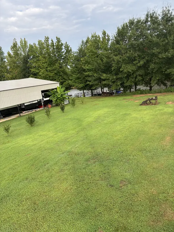 0 D D S Cv, Decaturville, TN 38329