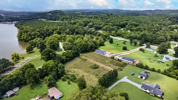 31 Randolph Lane, Decatur, TN 37322