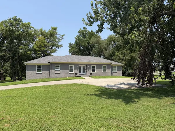 221 Rising Sun Ln, Old Hickory, TN 37138