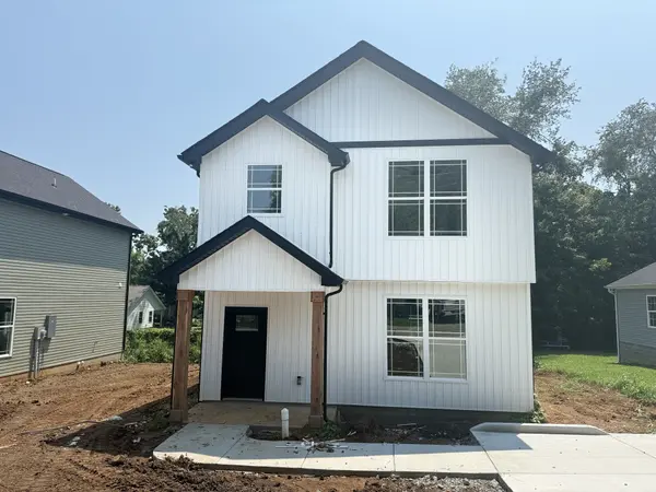 208 15th Ave #W, Springfield, TN 37172