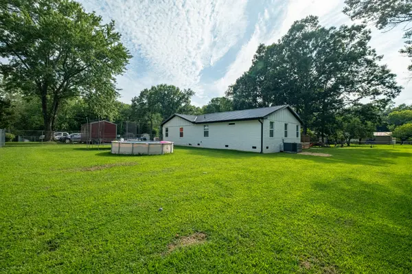 22 Oak Dr, Tracy City, TN 37387