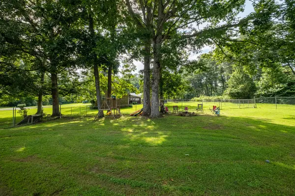 22 Oak Dr, Tracy City, TN 37387
