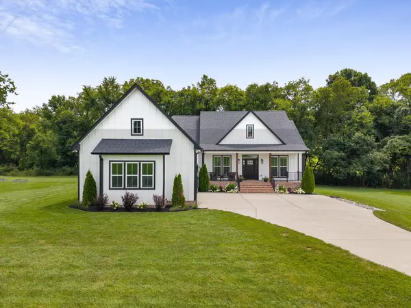 350 Thoroughbred Lane, Hartsville, TN 37074
