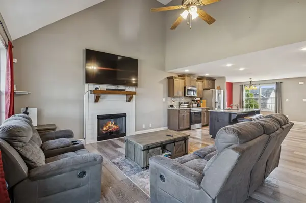 894 Wild Elm Ct, Clarksville, TN 37042