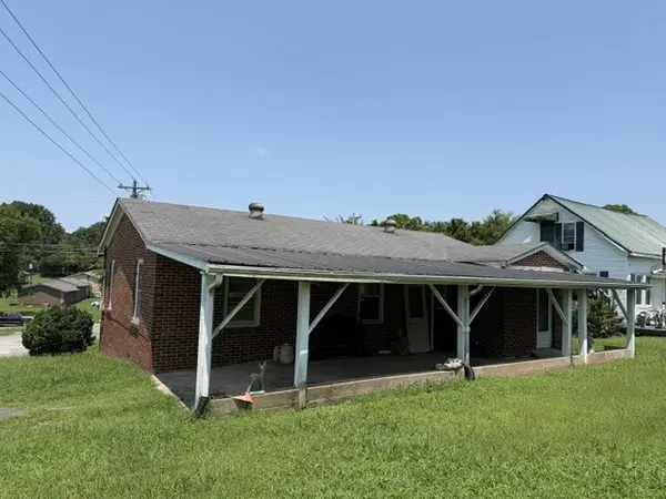 1226 McDonald St, Fayetteville, TN 37334