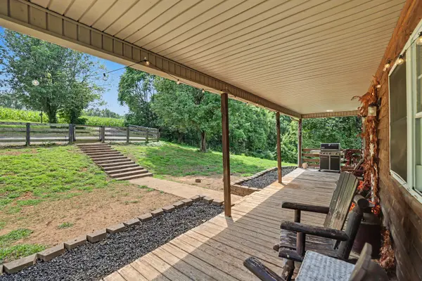 2188 Hicks Ln, Columbia, TN 38401