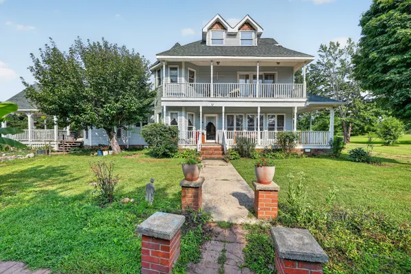 2155 Oak Knob Rd, Lafayette, TN 37083