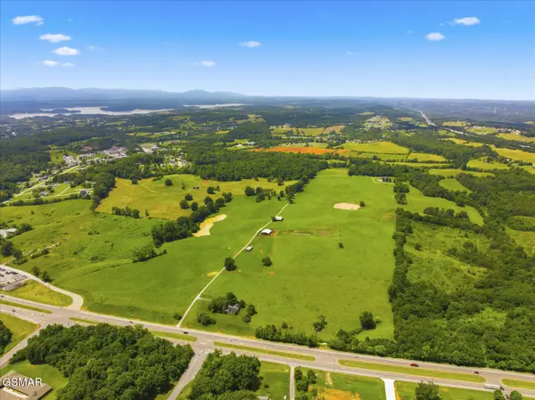 789 Tennessee 92, Dandridge, TN 37725