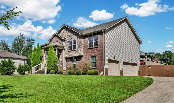 2634 Seven Mile Ferry Rd, Clarksville, TN 37040