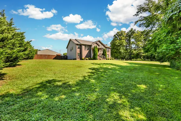 2634 Seven Mile Ferry Rd, Clarksville, TN 37040