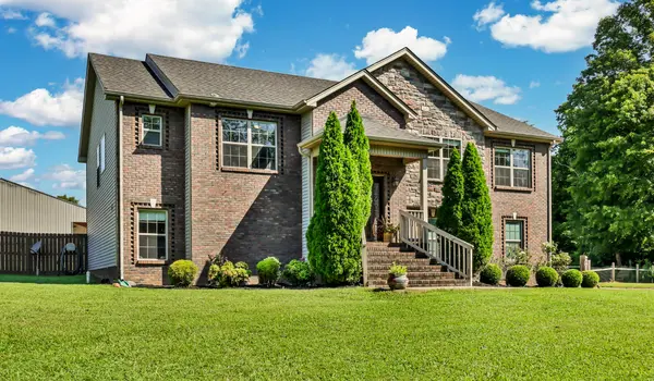 2634 Seven Mile Ferry Rd, Clarksville, TN 37040