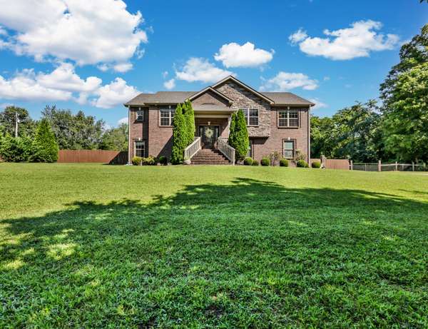 2634 Seven Mile Ferry Rd, Clarksville, TN 37040