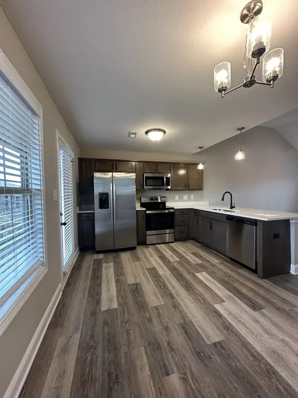 772 Lillian Grace Dr, Clarksville, TN 37043