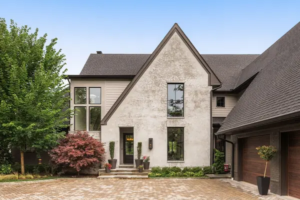 3718 Woodlawn Dr, Nashville, TN 37215