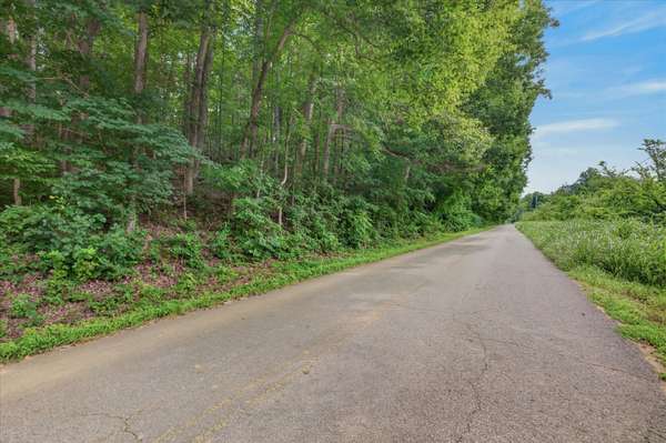 1 White Oak Road, Stewart, TN 37175