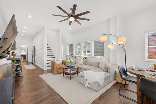 1614 7th Ave #N, Nashville, TN 37208