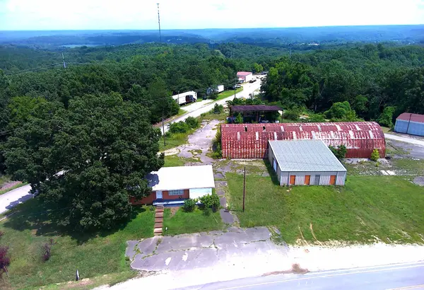 204 Lick Creek Rd, Linden, TN 37096