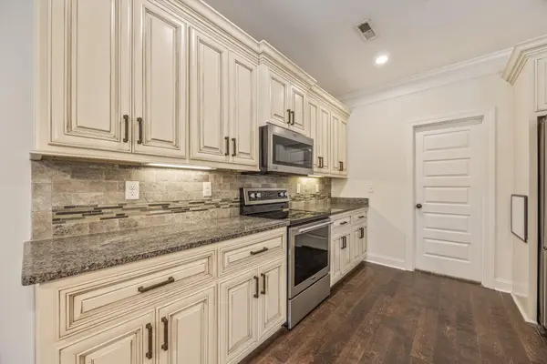29 Knotting Hill Dr, Fayetteville, TN 37334