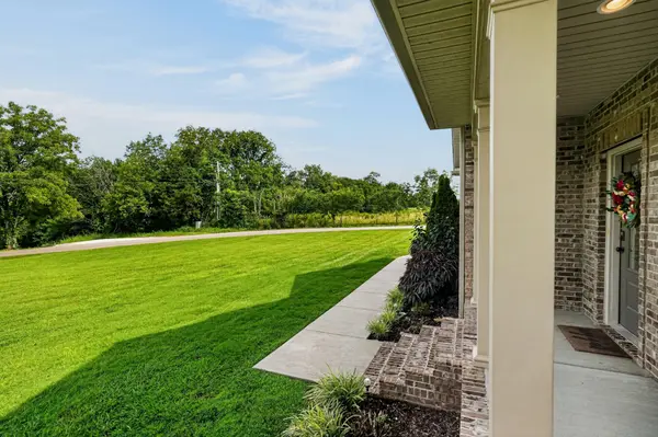 2290 Boyd Farris Rd, Cookeville, TN 38506