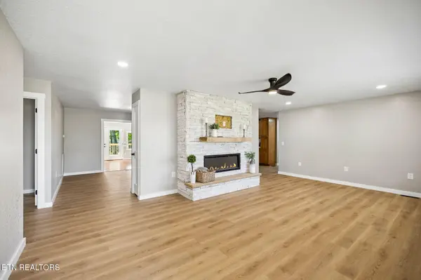 1509 Ted Davis Rd, Crossville, TN 38572