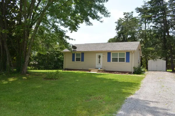 100 Bellamy Ct, Clarksville, TN 37043