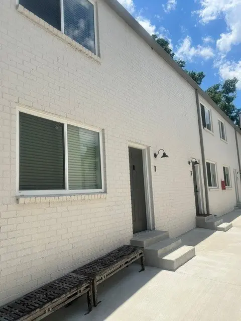 2129 Acklen Ave #1, Nashville, TN 37212