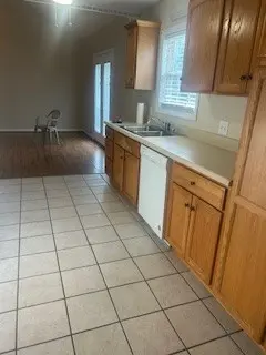 2303 Clarksville Road, Trenton, KY 42286