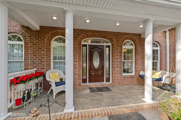 639 S Arch Rock Drive, Sevierville, TN 37876