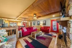 712 Still Hill Way, Gatlinburg, TN 37738